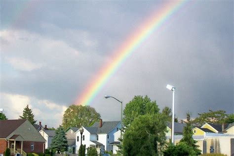 Rain And Rainbows Rainbow Rain Beautiful Rainbow Rainbow