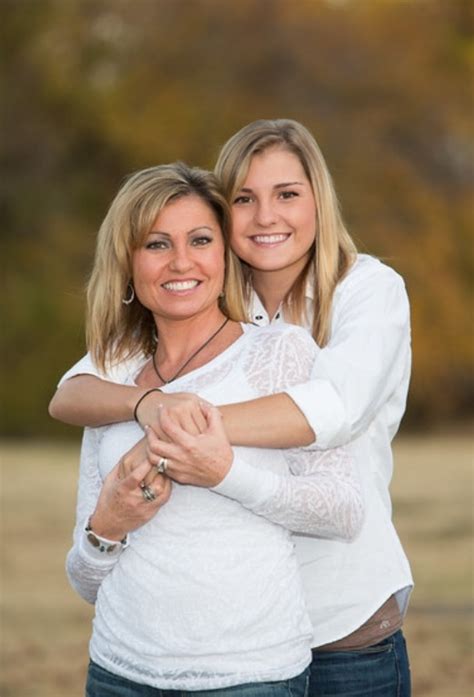 Motherdaughter Portraits Mother Daughter Photography Mom Daughter