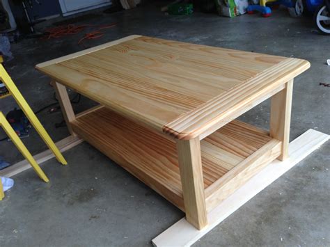 Here's a beautiful diy farmhouse table that features a stunning table along with two benches. Ana White | A farmhouse coffee table - DIY Projects