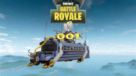 The battle bus is the bus in battle royale. Fortnite: Battle Royal 001 - Mit dem Bus aufs ...