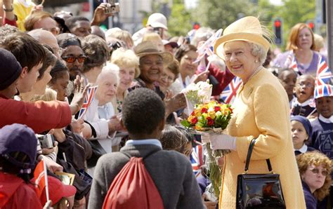 How will the Queen's Platinum Jubilee be celebrated in 2022?