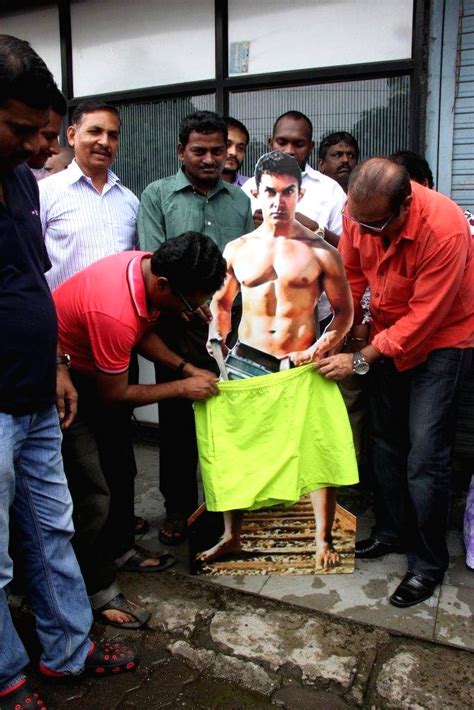 Krishna Hegde Protested Against Aamir S Nudity