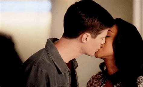 Pin By Elrics Yao On Westallen⚡️ The Flash Grant Gustin Supergirl