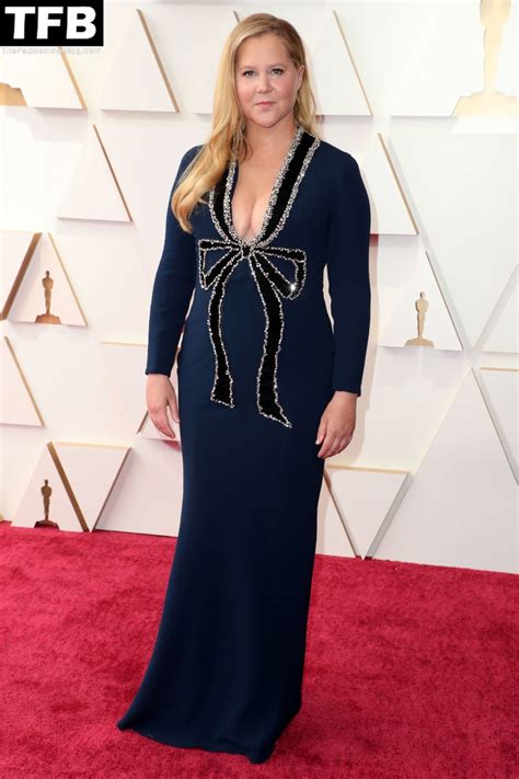 Amy Schumer Displays Nice Cleavage At The 94th Annual Academy Awards