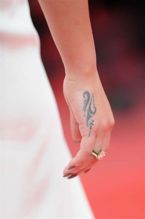 Cheryl Cole Tattoo Hand Wiki Tattoo