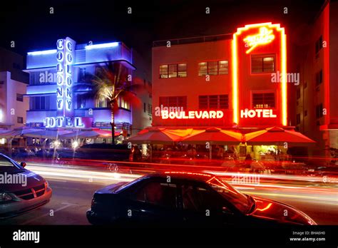 Ocean drive miami night -Fotos und -Bildmaterial in hoher Auflösung – Alamy