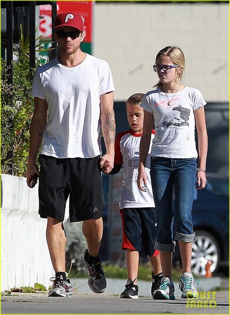 Ryan Phillippe Ava And Deacon Lunch Bunch Photo 2625664 Ava