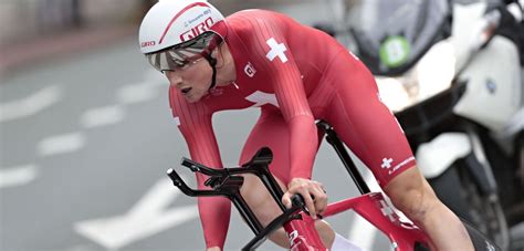 Cyclist, riding for @groupamafdj european & swiss champion tt. Stefan Küng | Alles wat je moet weten over deze wielrenner