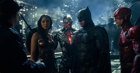 Justice League Bts Look At Tunnel Scene With Ben Affleck And Gal Gadot