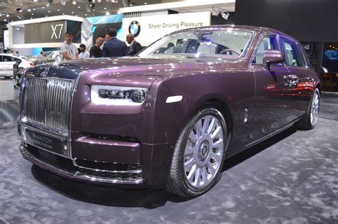 2018 Rolls Royce Phantom Ewb Showcased At The 2017 Dubai Motor Show