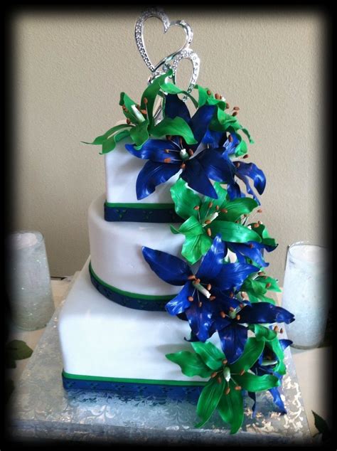 Navy Blue And Emerald Green Wedding Colors Green Wedding Cake Green