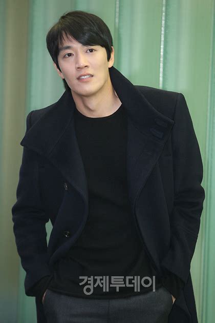 Browse 349 kim rae won stock photos and images available, or start a new search to explore more stock photos and images. Kim Rae-won explains "Drunken rampage? Not me" @ HanCinema ...