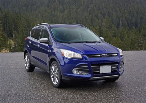 2015 Ford Escape SE 1.6 Ecoboost 4WD Road Test Review | The Car Magazine