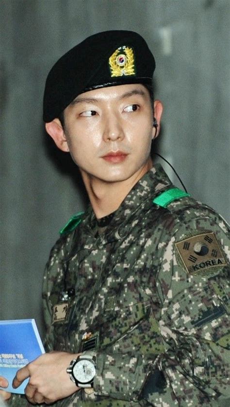 Lee Jun Ki In The Military He Looks So Good In Uniform Lee Jun Ki Lee Min Ho Lee Joongi Lee