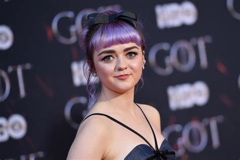 Maisie Williams Height Weight Age Biography Affairs Favorite