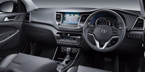 Compare in car entertainment system, driving comfort and visibility with similar cars. 2016 Hyundai Tucson India Debut At 2016 Auto Expo, Specs ...