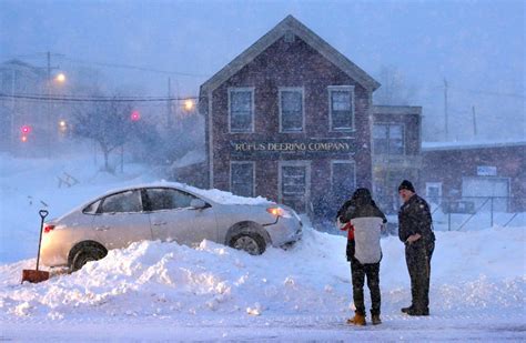 Blizzard 2015 New England Digs Out After Monster Snow And Damaging