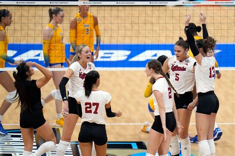 Nebraska Volleyball Team Clinches Win Advances To Ncaa Championship