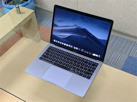 Apple Macbook Air Apple Macbook Air 2018 Review Air For The Price