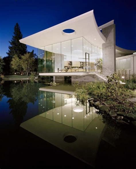 Modern Glass House Exterior Designs