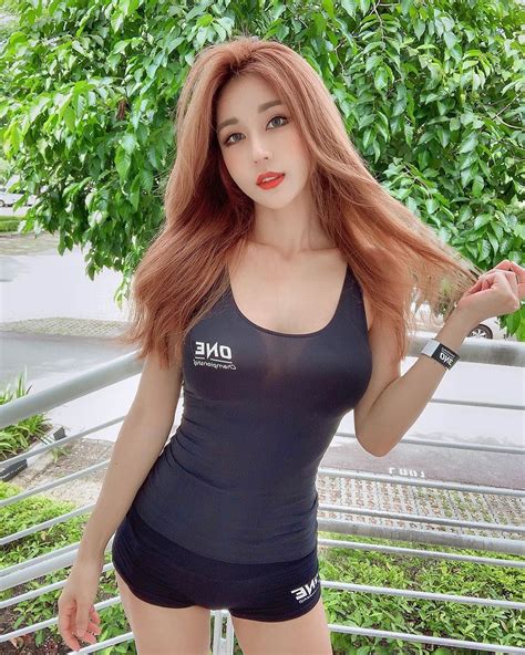 Dj Siena Park Sihyun Instagram What Do You Think Of My New Hair Color