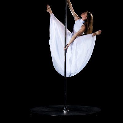 Tatiana Pole Dance Pole Dance Les Spectacles Lajoie