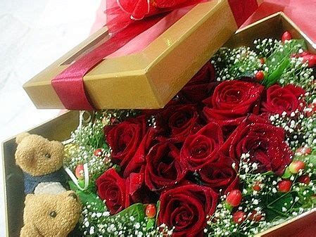 Roses are valentine's day favorites! Valentine Ideas: April 2010