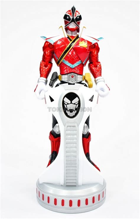 sdcc 12 power rangers final victory figure gallery tokunation