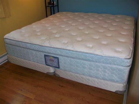 What is a posturepedic mattress? KING size Sealy posturepedic euro top firm mattress set ...