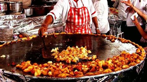 Best Street Food In Delhi 2022: Top 32 Delights From The Streets