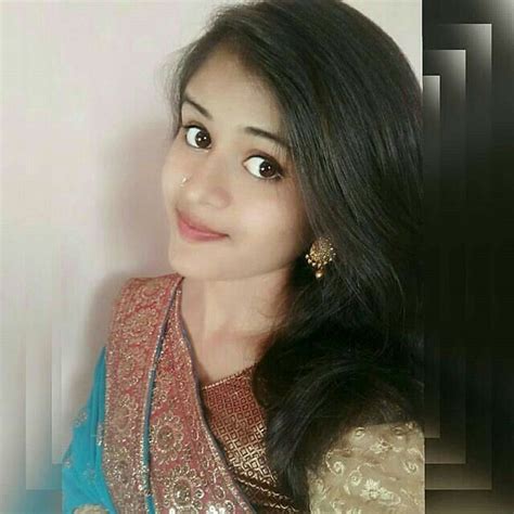 Selfies Craze 💟💟💟💥💥💥 Desi Girl Selfie Beauty Girl Beautiful Girl Image