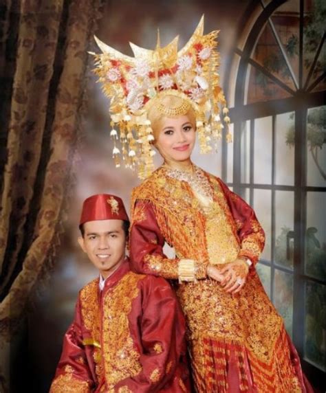 Pakaian Adat Padang Model Tradisional Hingga Modern Kekinian Inspirasi Jawa Tengah