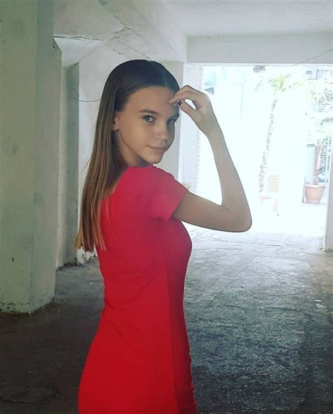 Loresa Hamitaj Red Formal Dress Formal Dresses Lovely Anastasia