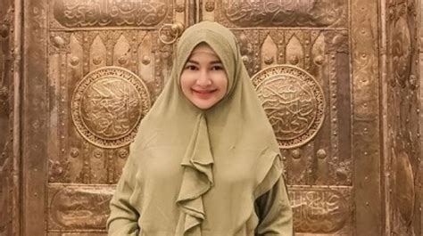 Winny Putri Lubis Oplas Newstempo