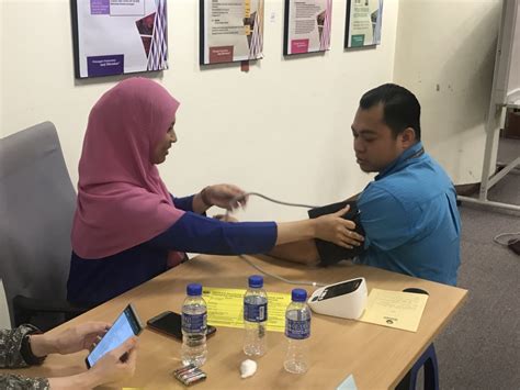 Seorang juru ukur kuantiti / juru ukur bahan memerlukan pengetahuan yang luas dalam teknik binaan dan bahan binaan bangunan, di mana rujukan dalam silibus politeknik terdapat dua bahagian subjek ini akan diajar. Cawangan Kontrak & Ukur Bahan (@JKRCKUB) | Twitter