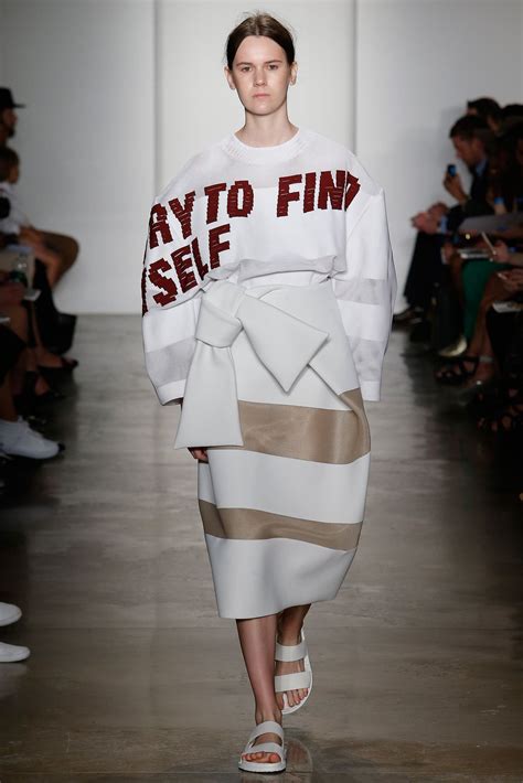 Mfa Fashion Design And Society At Parsons Spring 2015 Ready To Wear Collection Ny Fashion Week