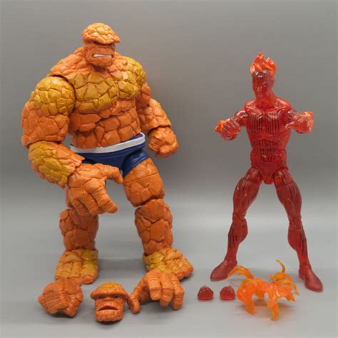 Review Marvel Legends Fantastic Four Retro Wave Human Torch And The