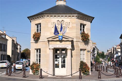 Notre agence immobilière bourse de l'immobilier poissy vous accompagne dans l'achat, la vente et la location de biens immobiliers sur poissy et ses alentours. L'Office de Tourisme de Poissy - Office de Tourisme de Poissy