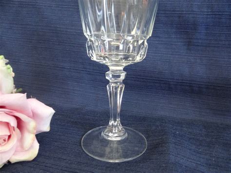 Four Crystal Wine Goblets With A Beautiful Cut Glass Base 5 5 Elegant Stemware Crystal Wine