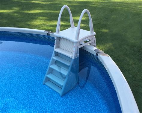 Pool Steps And Ladders Dnd Spas