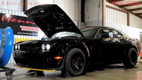 To test hennessey's first hpe1000 demon, the tuner hooked up the upgraded muscle car to a dyno to see what it can do. Dodge Challenger SRT Demon: ecco l'esemplare con pacchetto ...