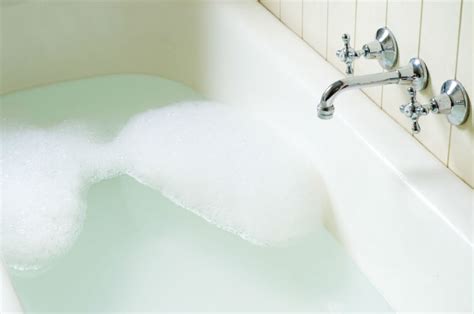 Bathing Tips And Techniques For Dementia Caregivers