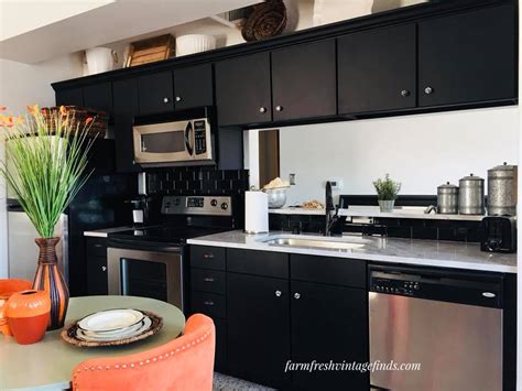 Transitional design style can be a highly subjective and confusing term. Lamp Black Kitchen Cabinets | General Finishes Design Center