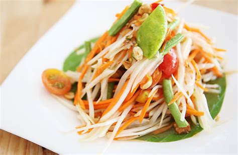 If You Are Wanting A Thai Spicy Green Papaya Salad Recipe That S Taken
