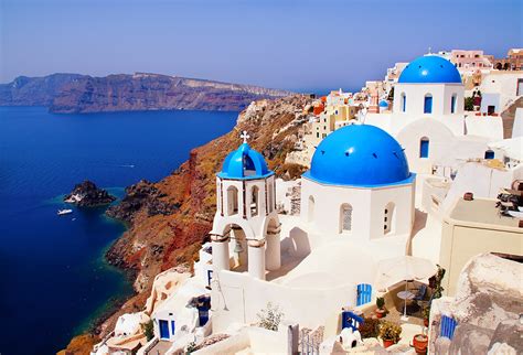 Oia Santorini Greece Oia Is The Most Famous Village In San Flickr
