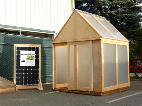 Free Diy Greenhouse Plans Using Recycled Material The Re Store