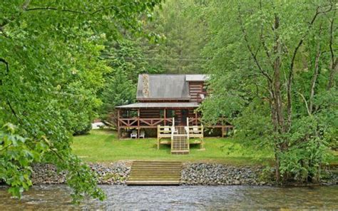 Cabins in helen ga for the ultimate getaway. Along the Toccoa - North Georgia waterfront cabin rental ...