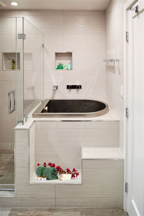 Deep Small Bathtub Bathroom Design