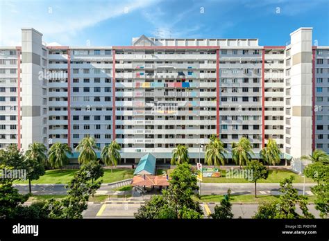 Hdb Block Hi Res Stock Photography And Images Alamy