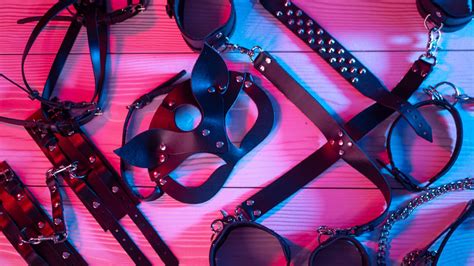 A Beginner S Guide To Being A Brat In BDSM Mashable